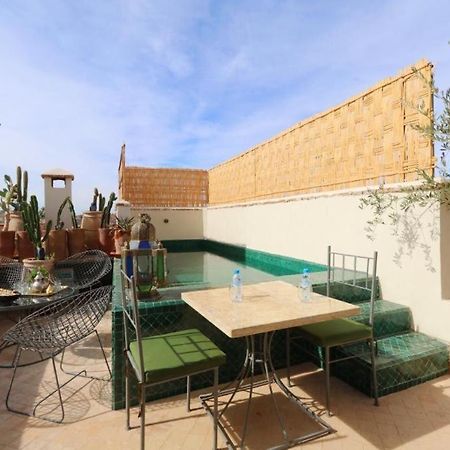 Riad 103 Medina Pool And Hammam Marrakesh Exterior photo