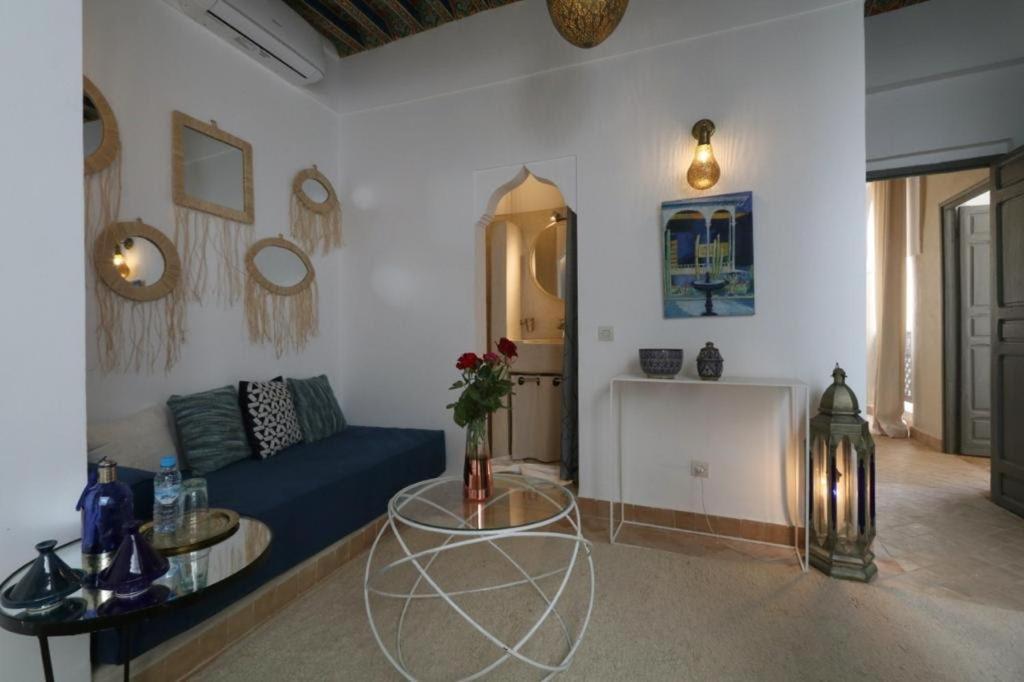 Riad 103 Medina Pool And Hammam Marrakesh Exterior photo
