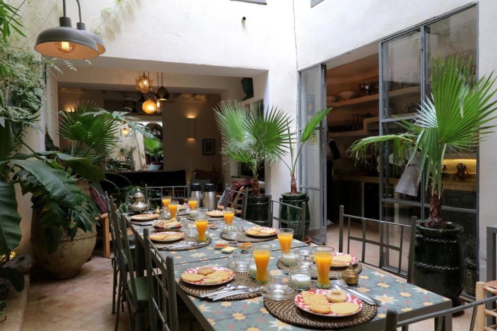 Riad 103 Medina Pool And Hammam Marrakesh Exterior photo