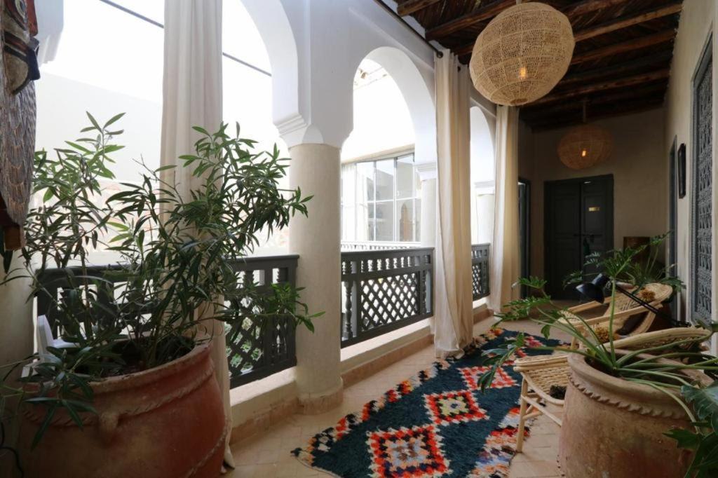 Riad 103 Medina Pool And Hammam Marrakesh Exterior photo
