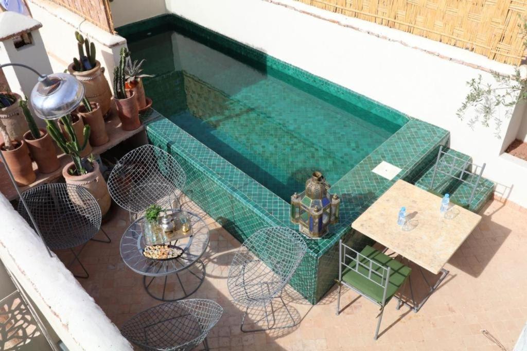 Riad 103 Medina Pool And Hammam Marrakesh Exterior photo