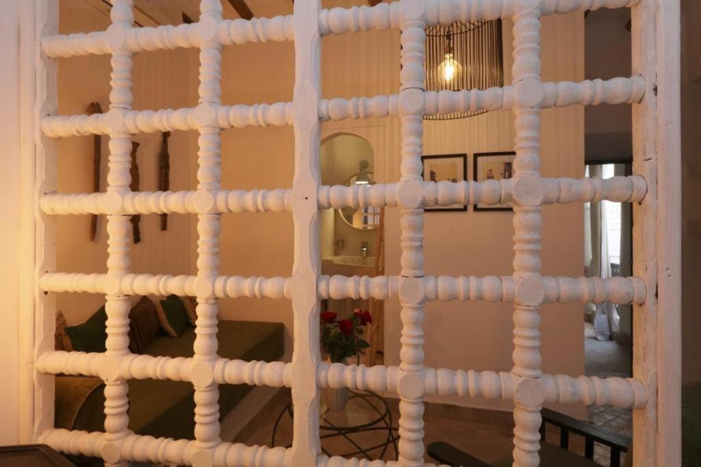 Riad 103 Medina Pool And Hammam Marrakesh Exterior photo