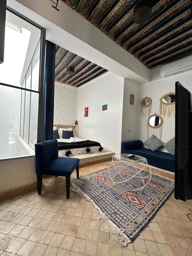 Riad 103 Medina Pool And Hammam Marrakesh Exterior photo